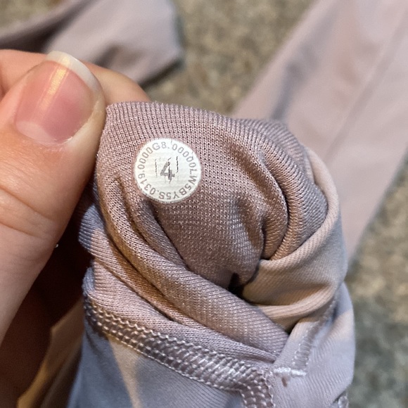 Lululemon Wunder Under Leggings - Picture 6 of 8